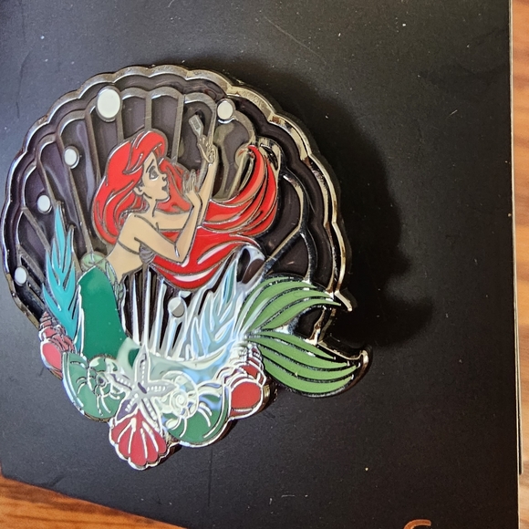 Loungefly Ariel Enamel Pin Little Mermakd Stainglass Shell Disney Princess NEW - Picture 5 of 7